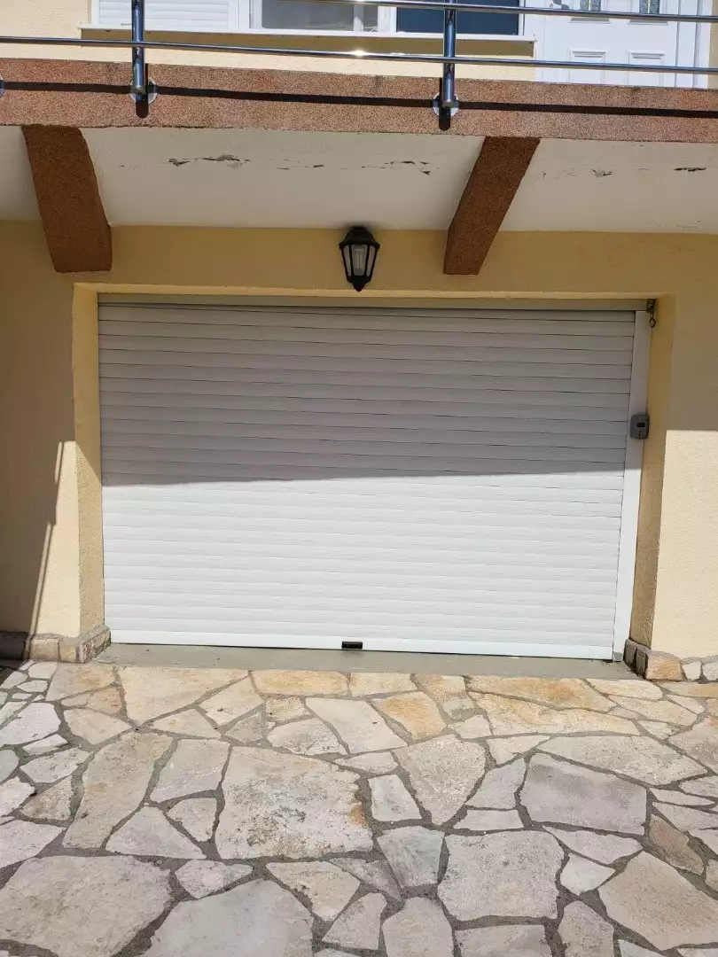 Hotels 188m² in Montenegro, Utjeha. Priced at 210000€ rent photo-8