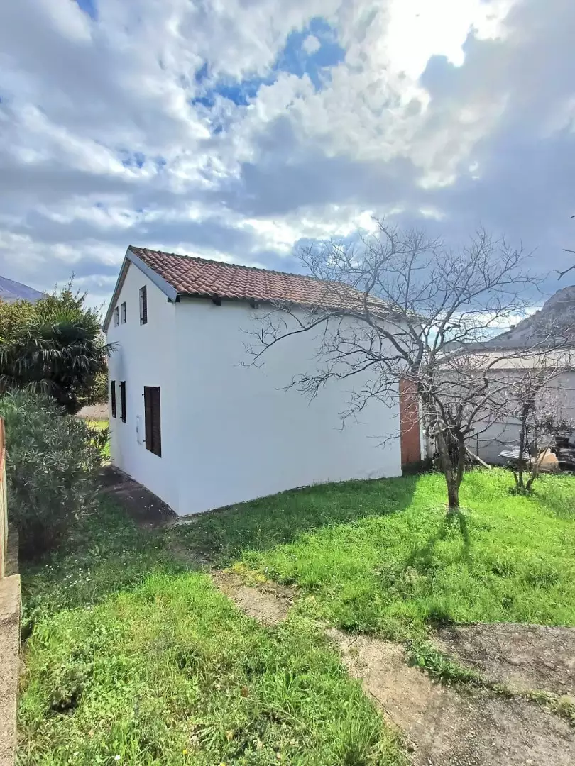 House 100m² in Montenegro, Sutomore. Priced at 87000€ rent photo-5