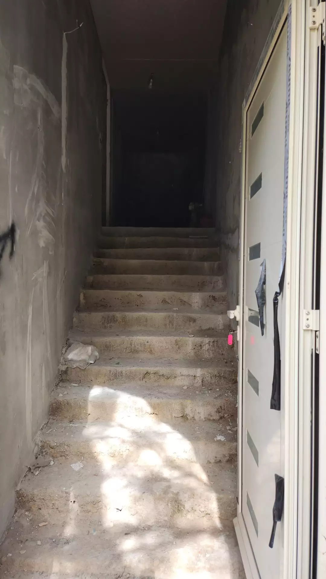 House 205m² in Montenegro, Ulcinj. Priced at 168000€ rent photo-3