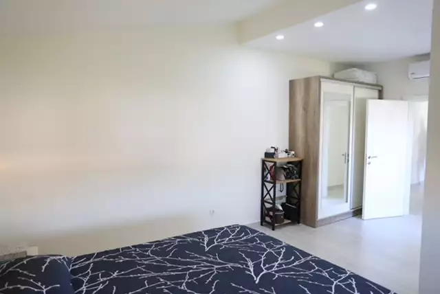 Flat 185m² in Montenegro, Ulcinj. Priced at 177000€ rent photo-8