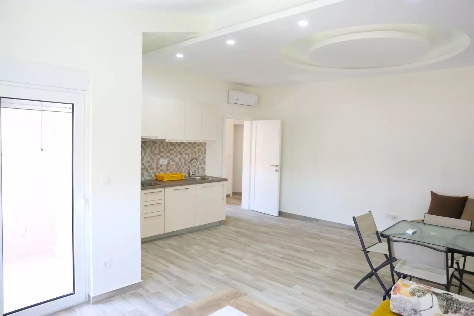 Hotels 500m² in Montenegro, Ulcinj. Priced at 670000€ rent photo-20