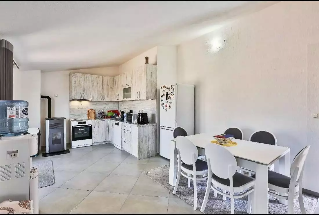 House 213m² in Montenegro, Bar. Priced at 200000€ rent photo-11