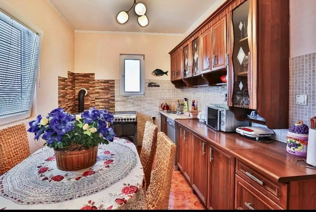 House 213m² in Montenegro, Bar. Priced at 200000€ rent photo-18