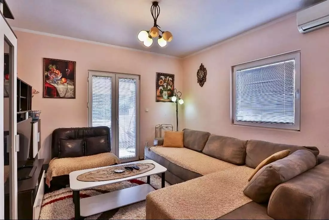 House 213m² in Montenegro, Bar. Priced at 200000€ rent photo-19