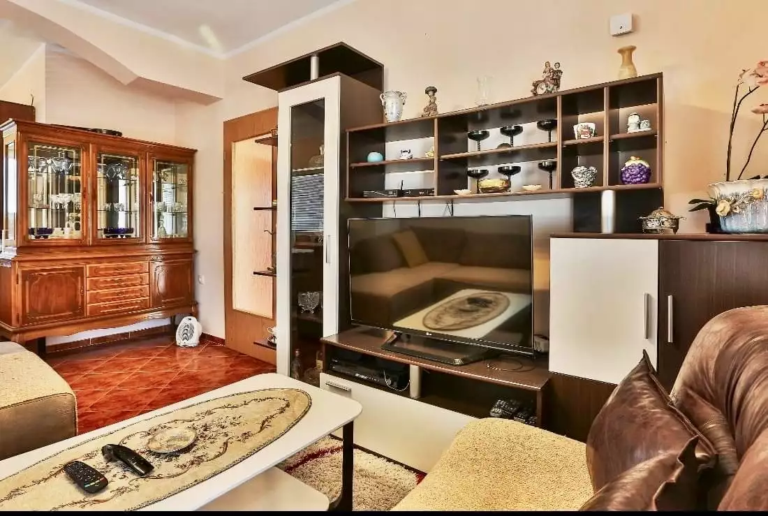 House 213m² in Montenegro, Bar. Priced at 200000€ rent photo-22