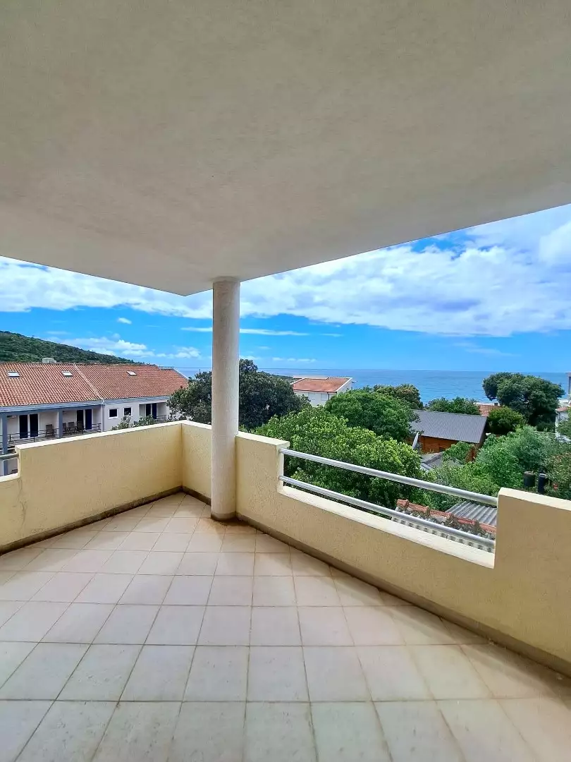 House 320m² in Montenegro, Utjeha. Priced at 230000€ rent photo-1