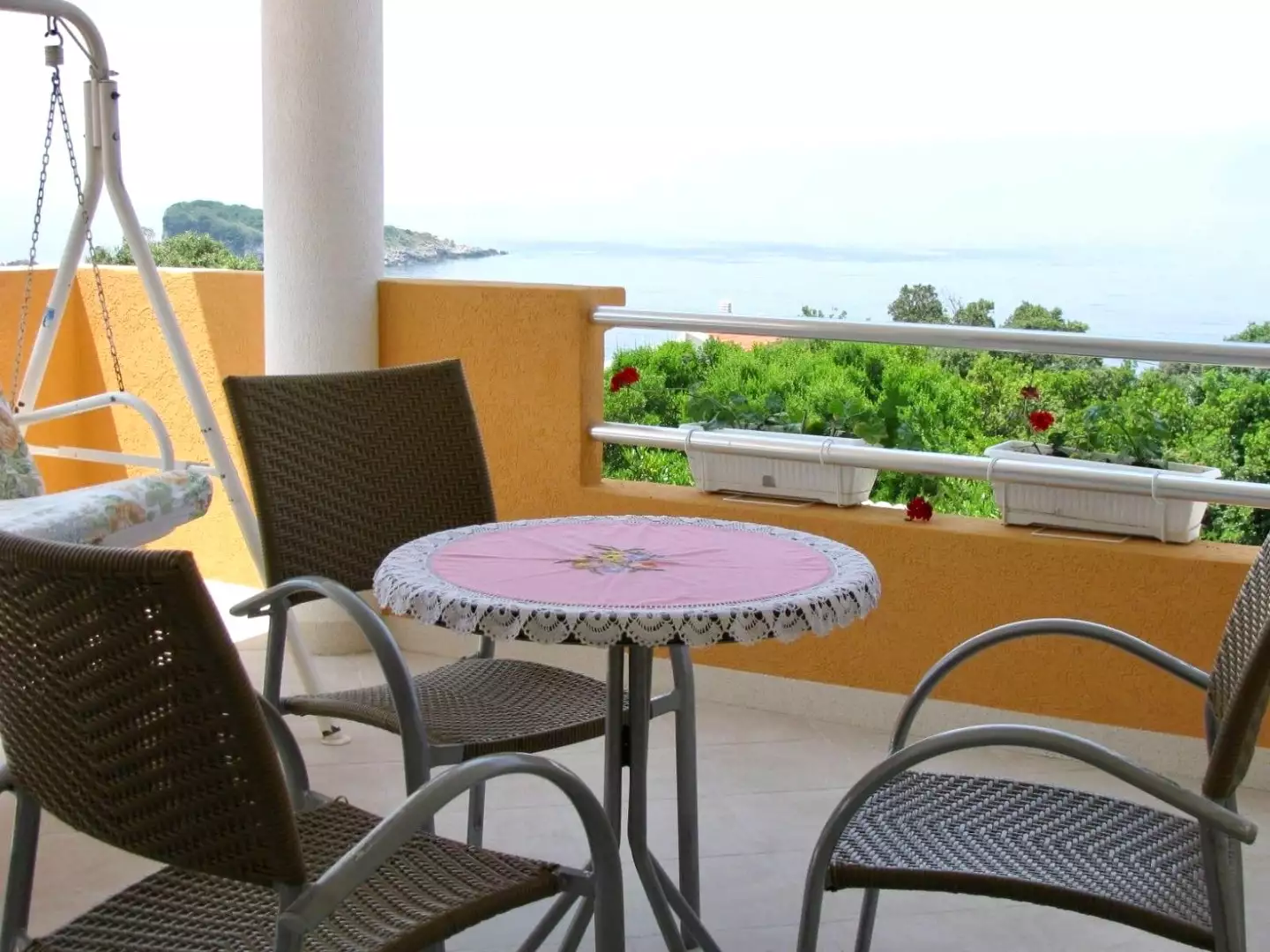 House 320m² in Montenegro, Utjeha. Priced at 230000€ rent photo-9