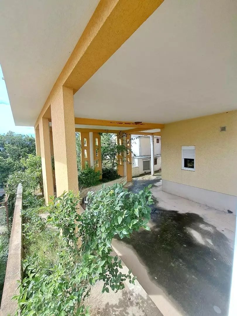 House 320m² in Montenegro, Utjeha. Priced at 230000€ rent photo-17