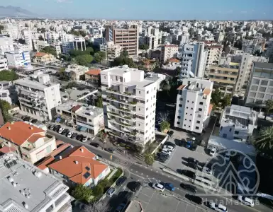 Buy in Cyprus for 358130€