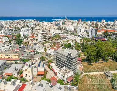 Buy in Cyprus for 255273€