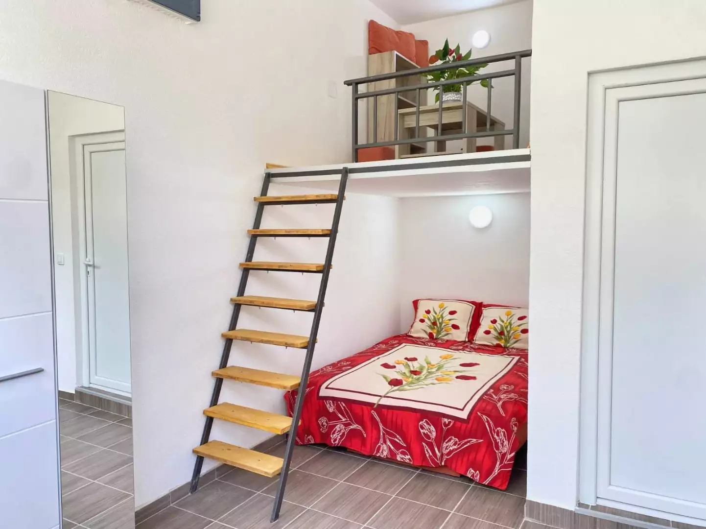Flat 28m² in Montenegro, Sutomore. Priced at 85000€ rent photo-2