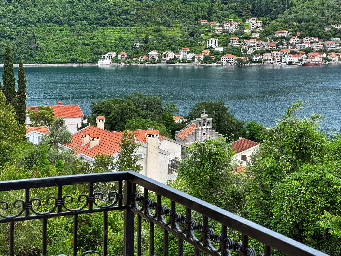 Flat 36m² in Montenegro, Kamenari. Priced at 145000€ rent photo-2