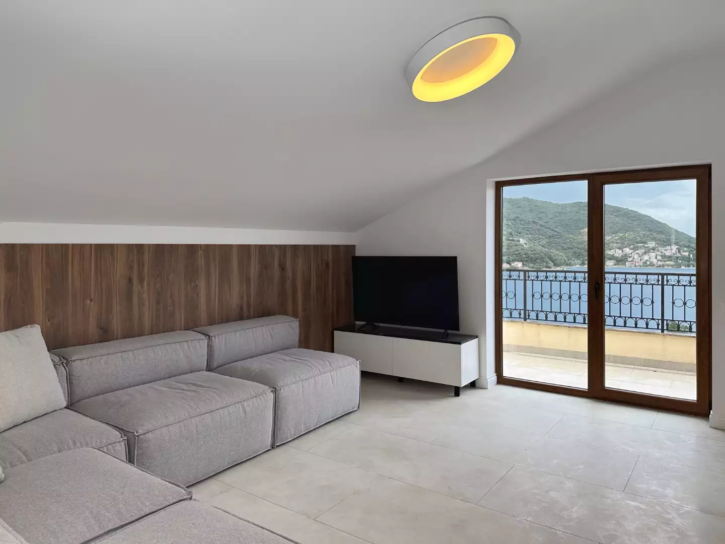 Flat 36m² in Montenegro, Kamenari. Priced at 145000€ rent photo-9