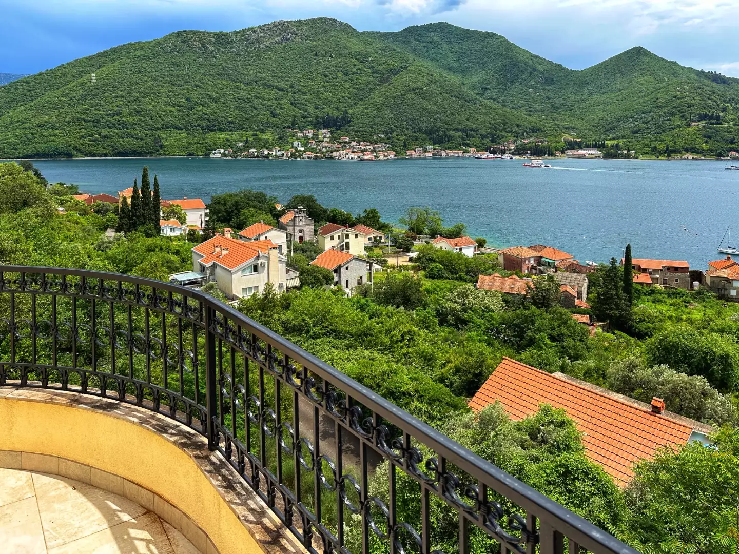 Flat 36m² in Montenegro, Kamenari. Priced at 145000€ rent photo-13