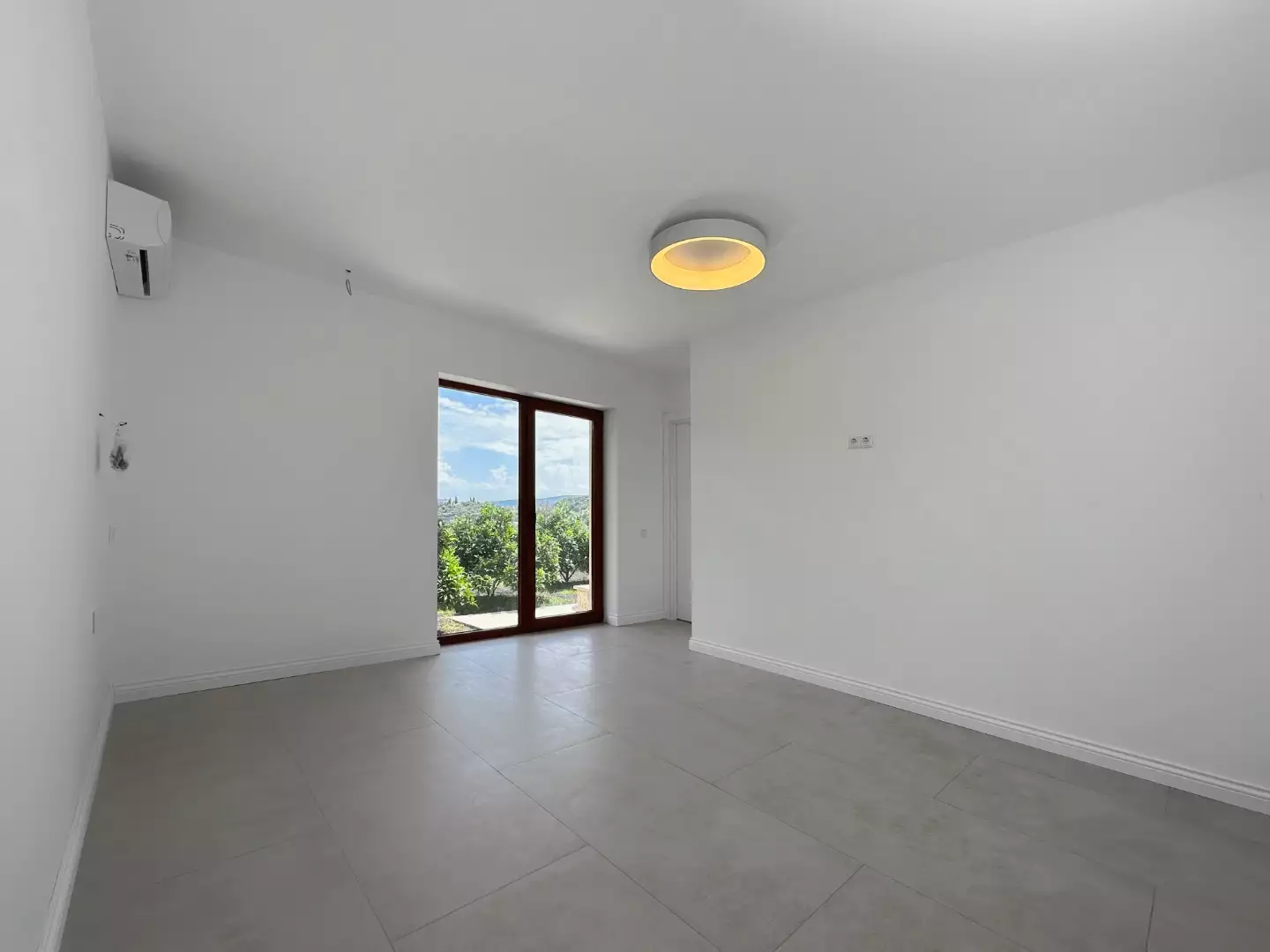 Flat 36m² in Montenegro, Kamenari. Priced at 145000€ rent photo-22