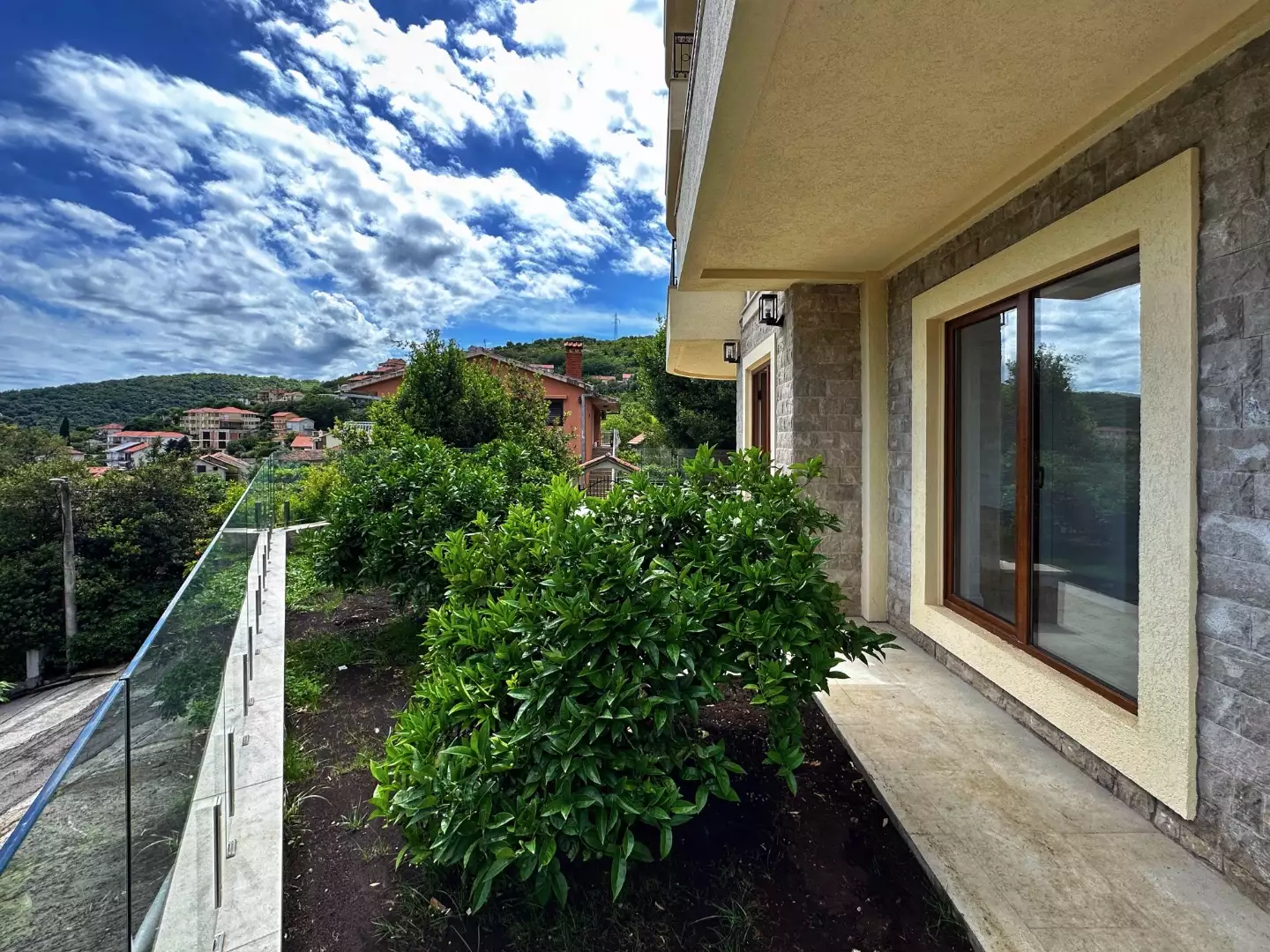 Flat 36m² in Montenegro, Kamenari. Priced at 145000€ rent photo-28