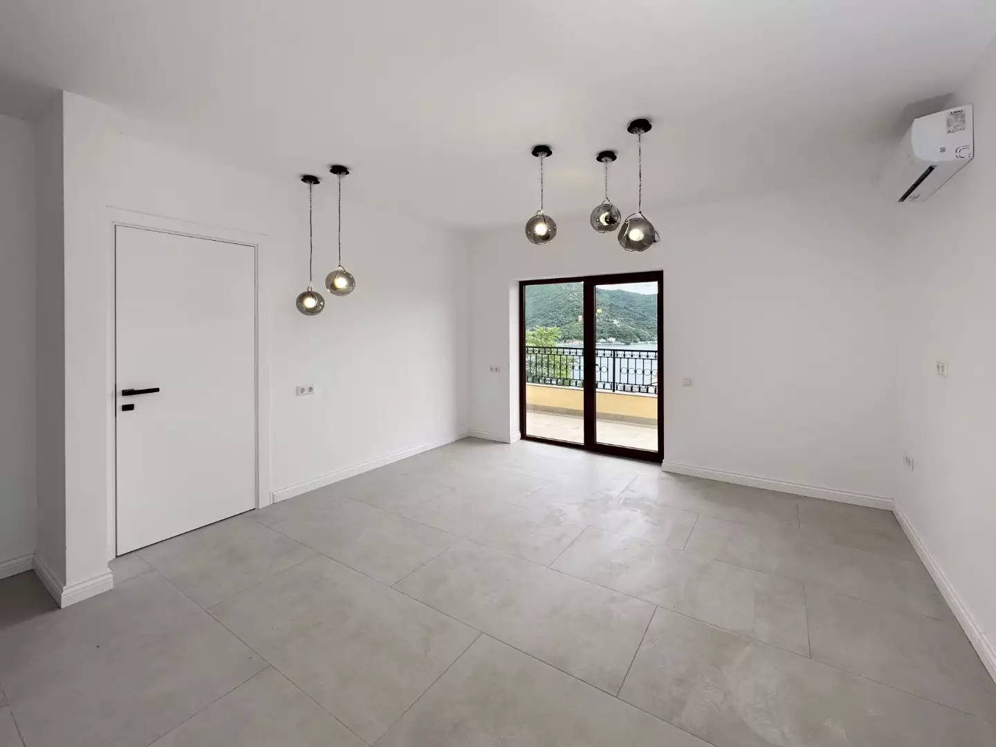 Flat 36m² in Montenegro, Kamenari. Priced at 145000€ rent photo-33