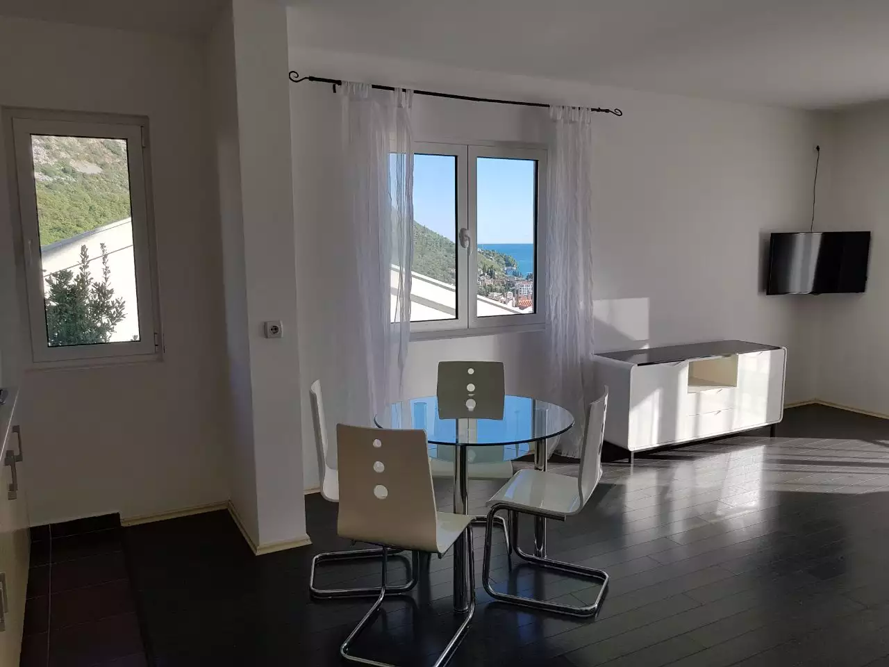 Flat 61m² in Montenegro, Budva. Priced at 135000€ rent photo-6