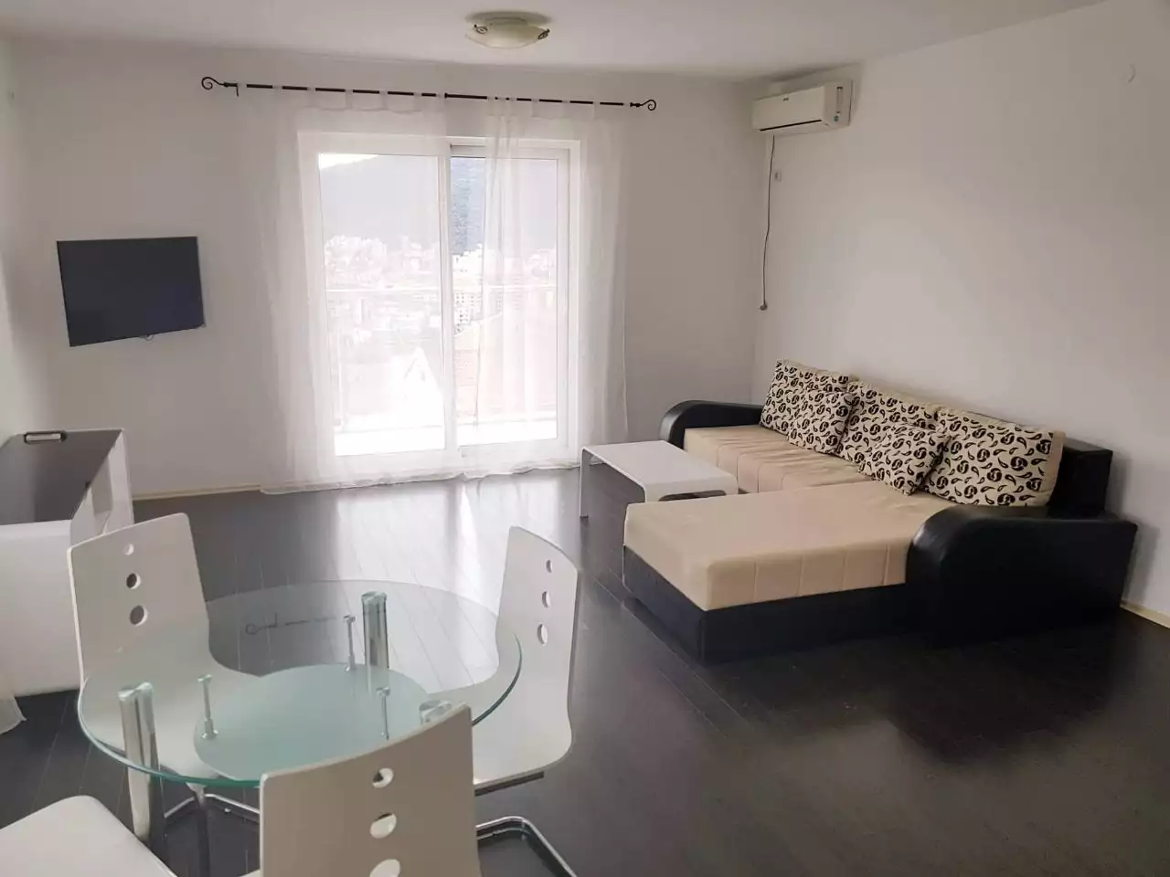Flat 61m² in Montenegro, Budva. Priced at 135000€ rent photo-7