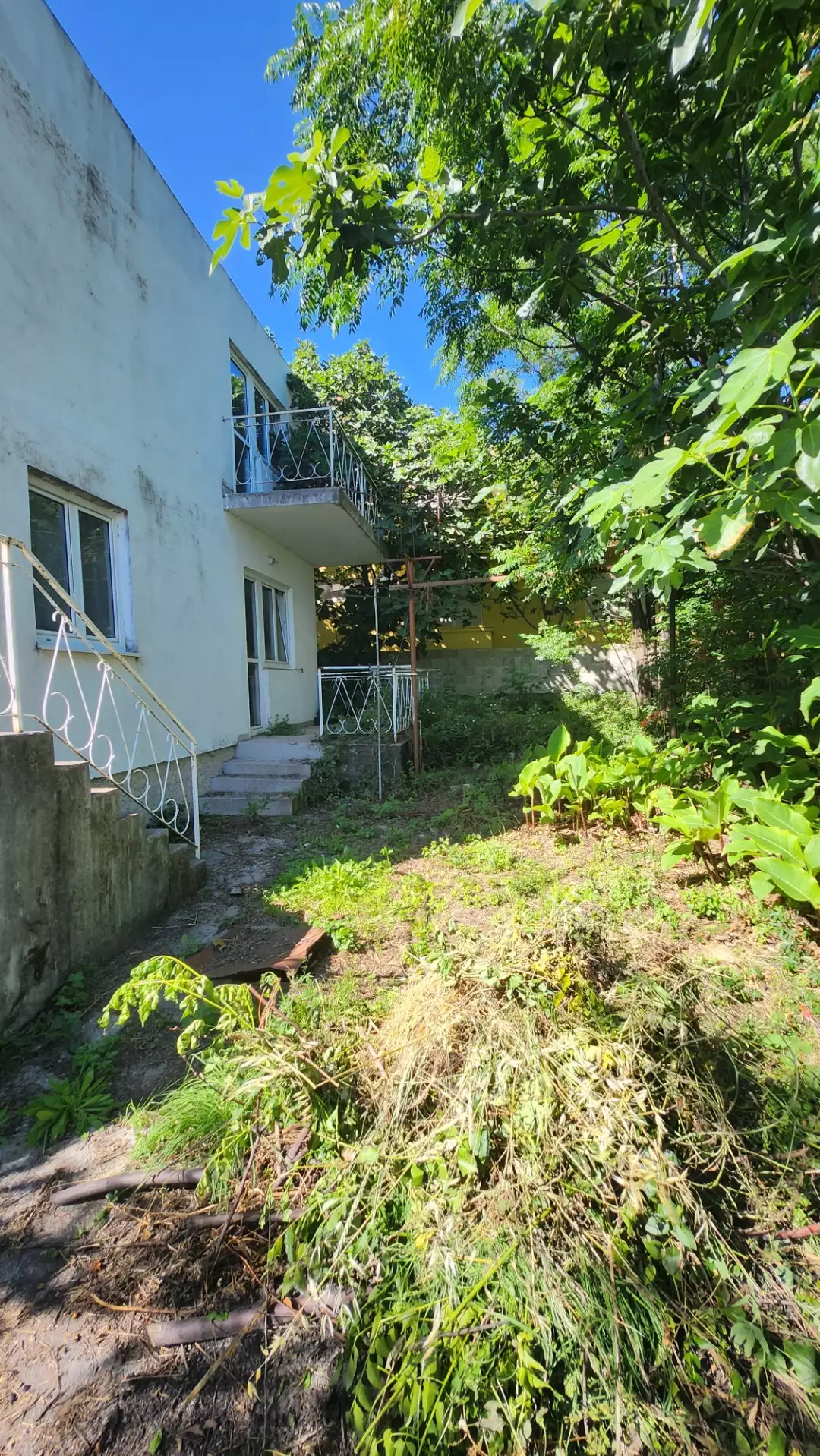 House 130m² in Montenegro, Sutomore. Priced at 135000€ rent photo-2