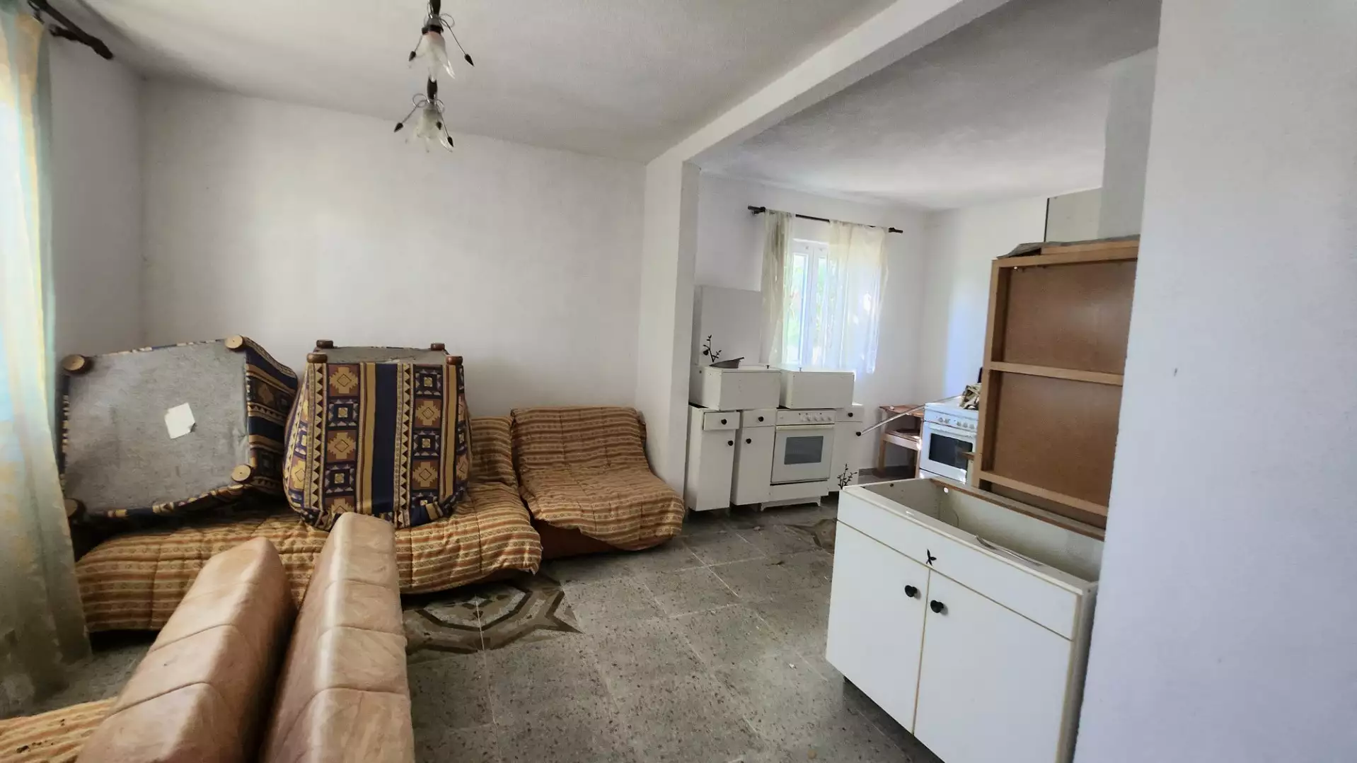 House 130m² in Montenegro, Sutomore. Priced at 135000€ rent photo-7