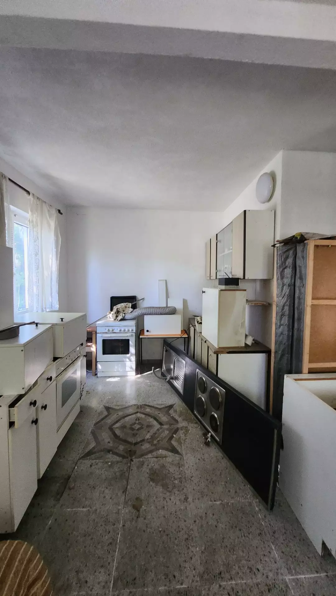 House 130m² in Montenegro, Sutomore. Priced at 135000€ rent photo-8