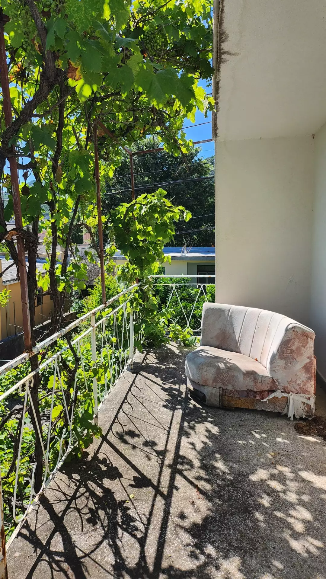 House 130m² in Montenegro, Sutomore. Priced at 135000€ rent photo-12