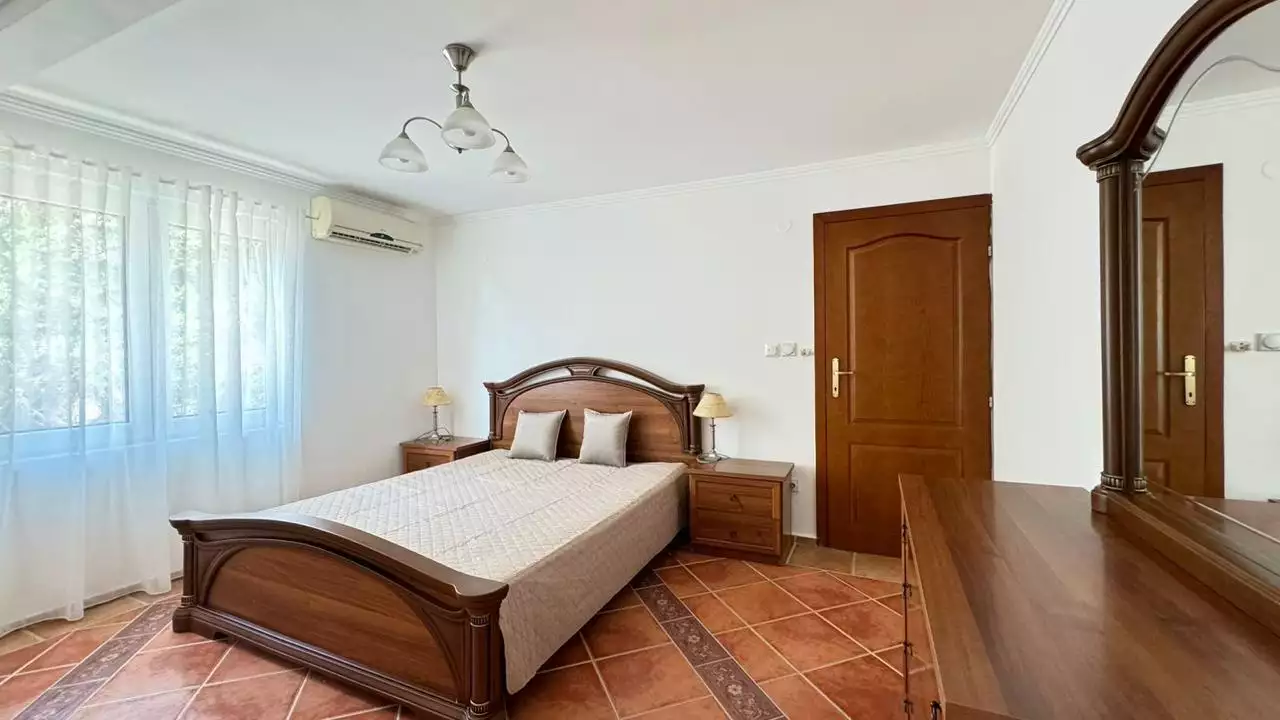 House 320m² in Montenegro, Bar. Priced at 390000€ rent photo-19