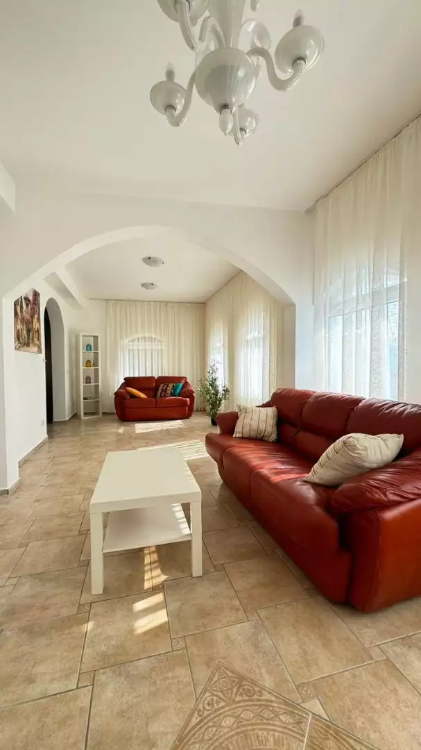 House 320m² in Montenegro, Bar. Priced at 390000€ rent photo-25