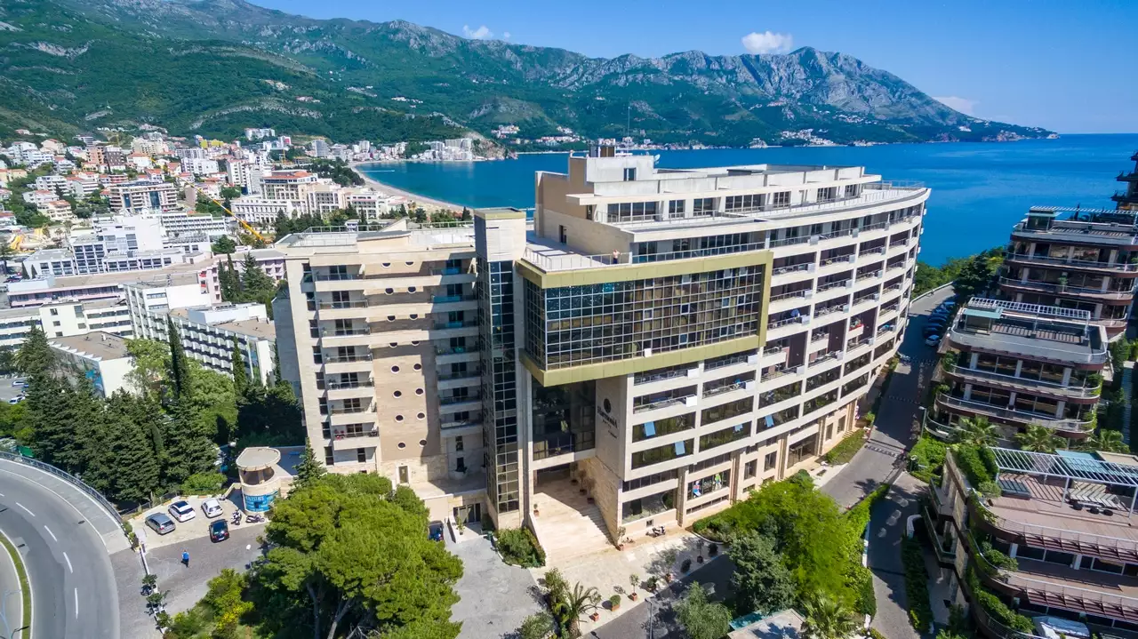 Flat 44m² in Montenegro, Budva. Priced at 215600€ rent photo-8