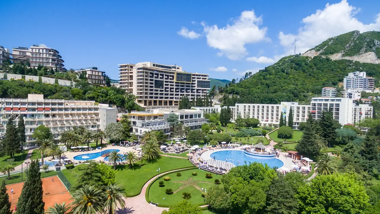 Flat 50m² in Montenegro, Budva. Priced at 296800€ rent photo-5