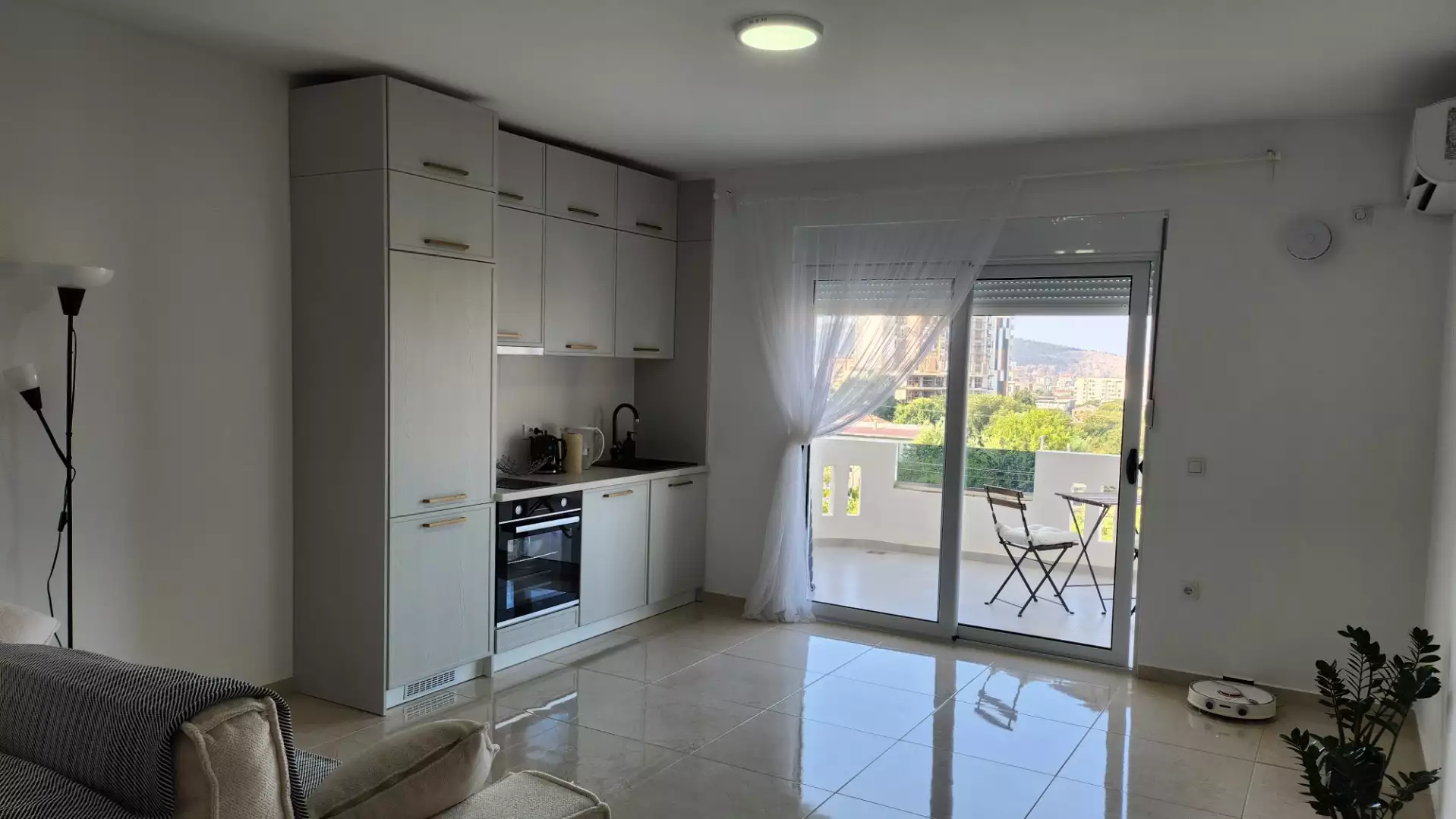 Flat 55m² in Montenegro, Bar. Priced at 125000€ rent photo-2