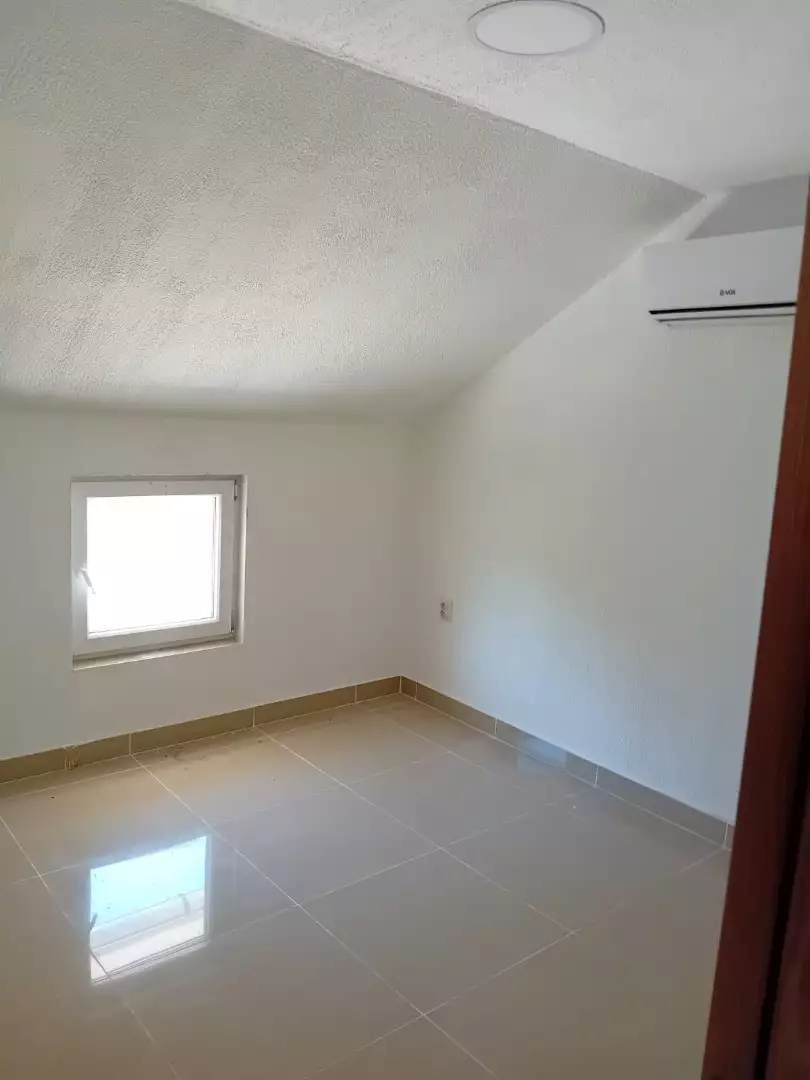 House 170m² in Montenegro, Sutomore. Priced at 140000€ rent photo-9