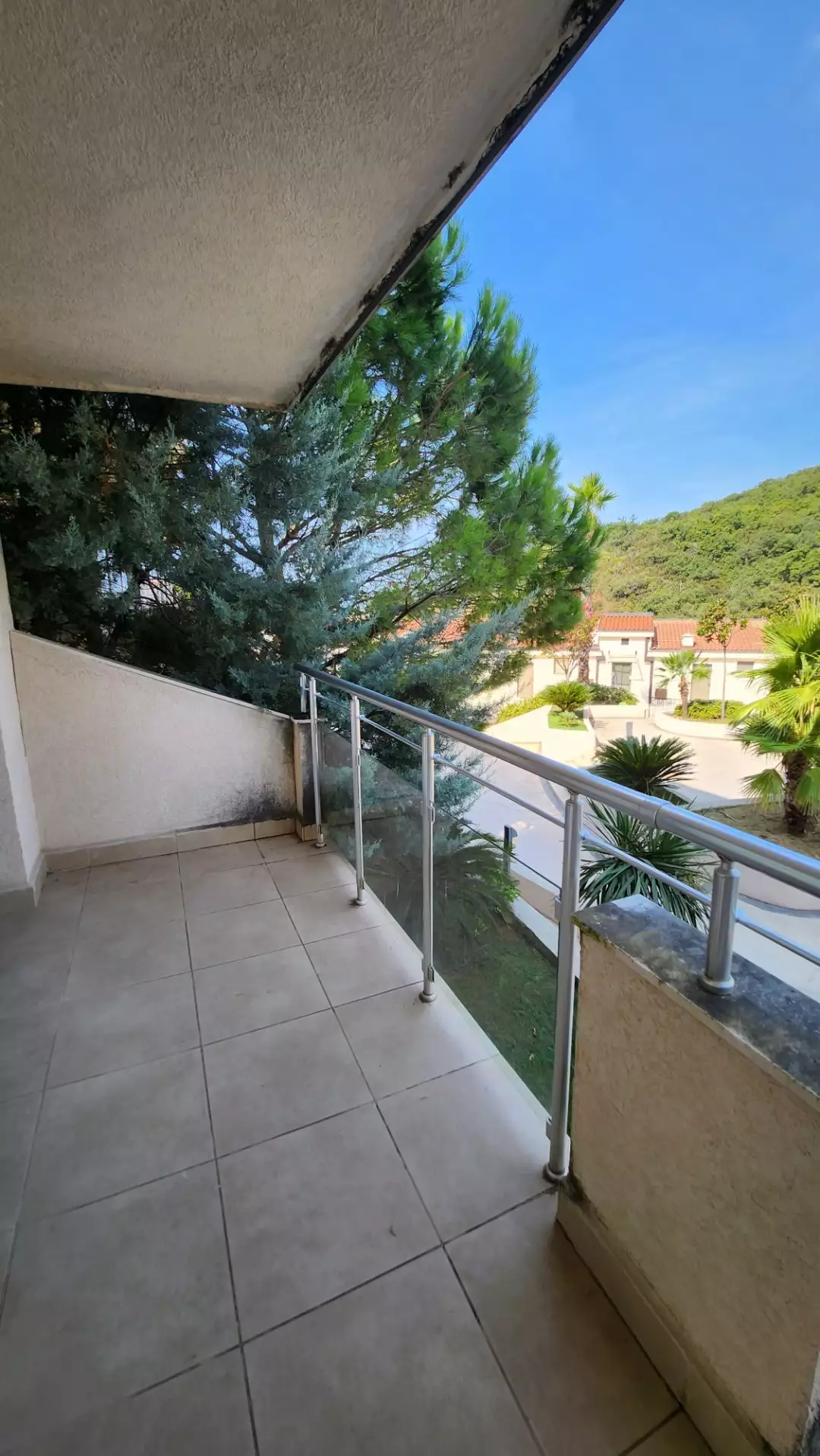 Flat 75m² in Montenegro, Przno. Priced at 213750€ rent photo-4