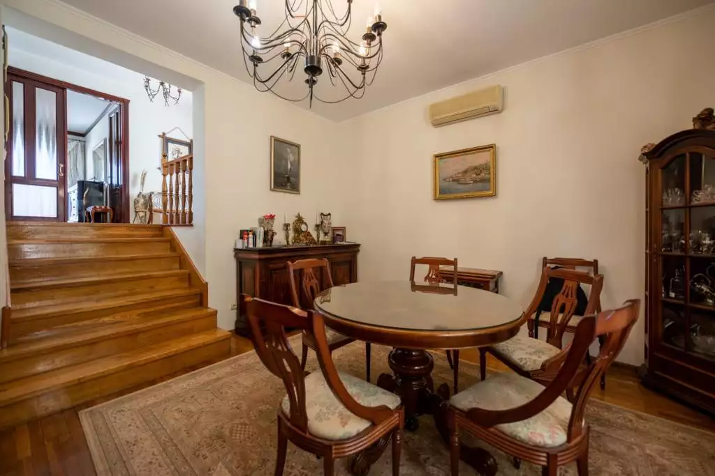 House 400m² in Montenegro, Kotor. Priced at 800000€ rent photo-26