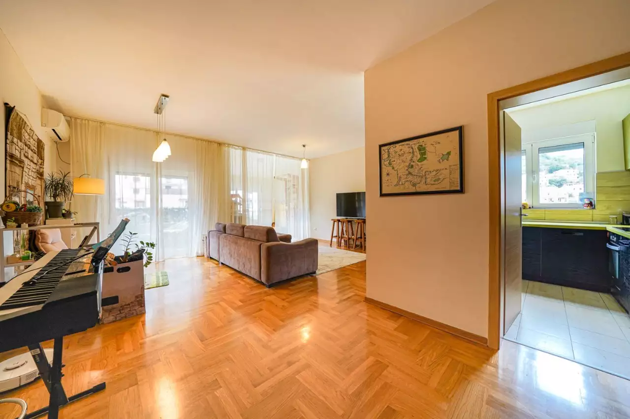 Flat 108m² in Montenegro, Budva. Priced at 250000€ rent photo-5