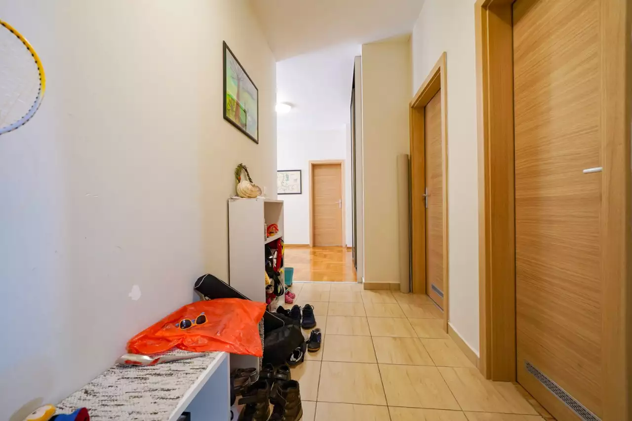 Flat 108m² in Montenegro, Budva. Priced at 250000€ rent photo-18