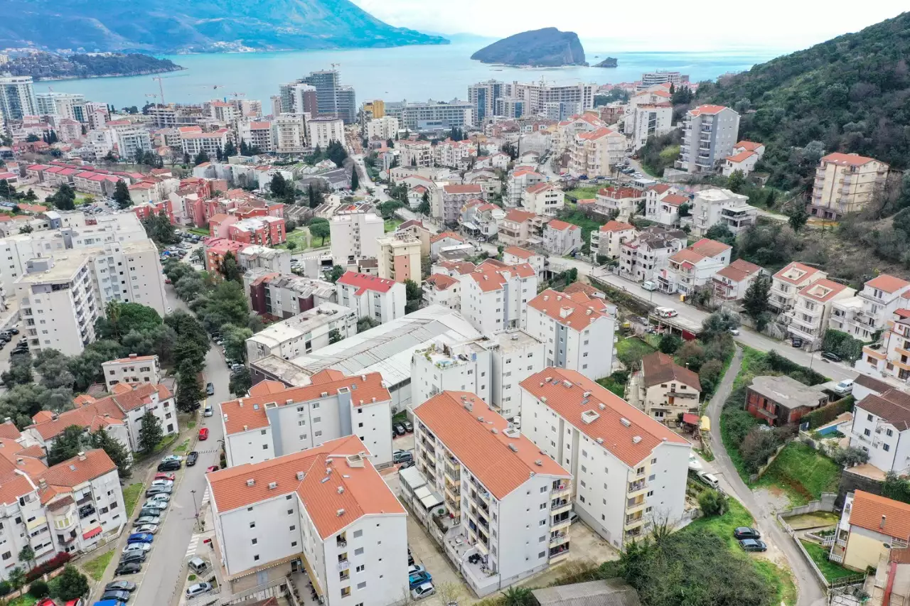 Flat 108m² in Montenegro, Budva. Priced at 250000€ rent photo-24