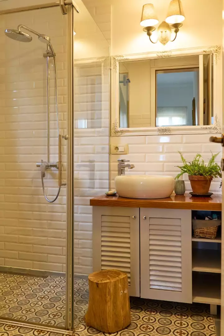 House 335m² in Montenegro, Herceg Novi. Priced at 420000€ rent photo-12