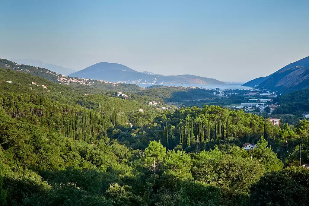 House 335m² in Montenegro, Herceg Novi. Priced at 420000€ rent photo-24