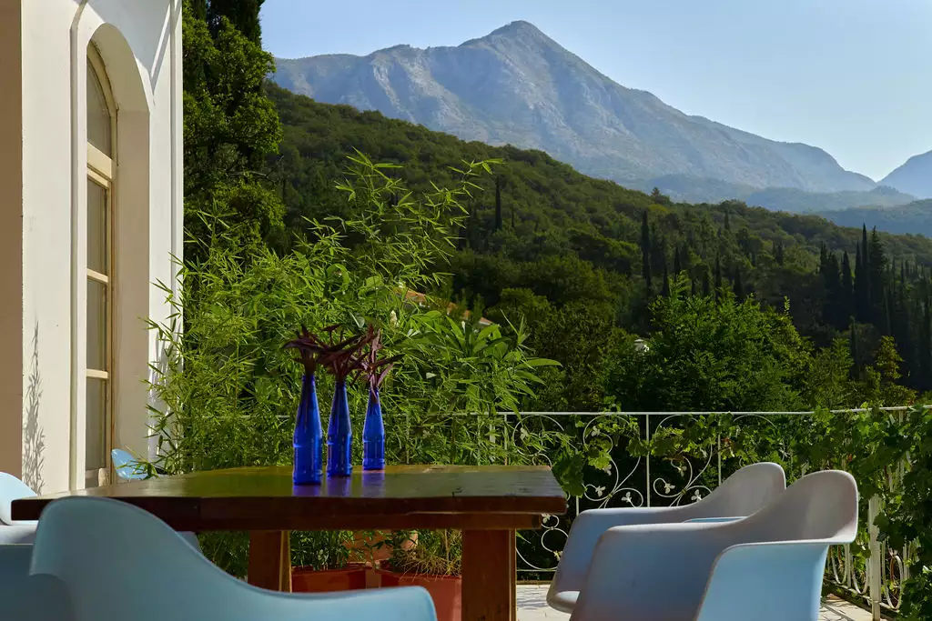 House 335m² in Montenegro, Herceg Novi. Priced at 420000€ rent photo-25