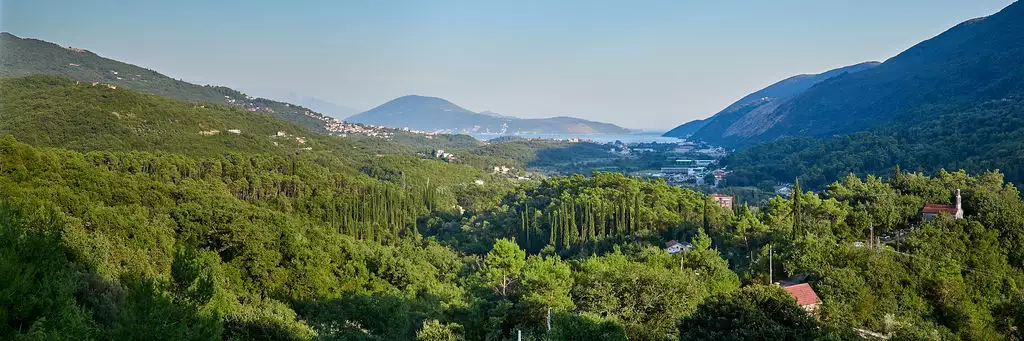 House 335m² in Montenegro, Herceg Novi. Priced at 420000€ rent photo-26