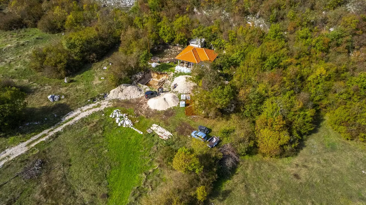 House 60m² in Montenegro, Risan. Priced at 75000€ rent photo-3
