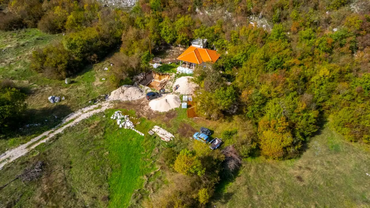 House 60m² in Montenegro, Risan. Priced at 75000€ rent photo-11