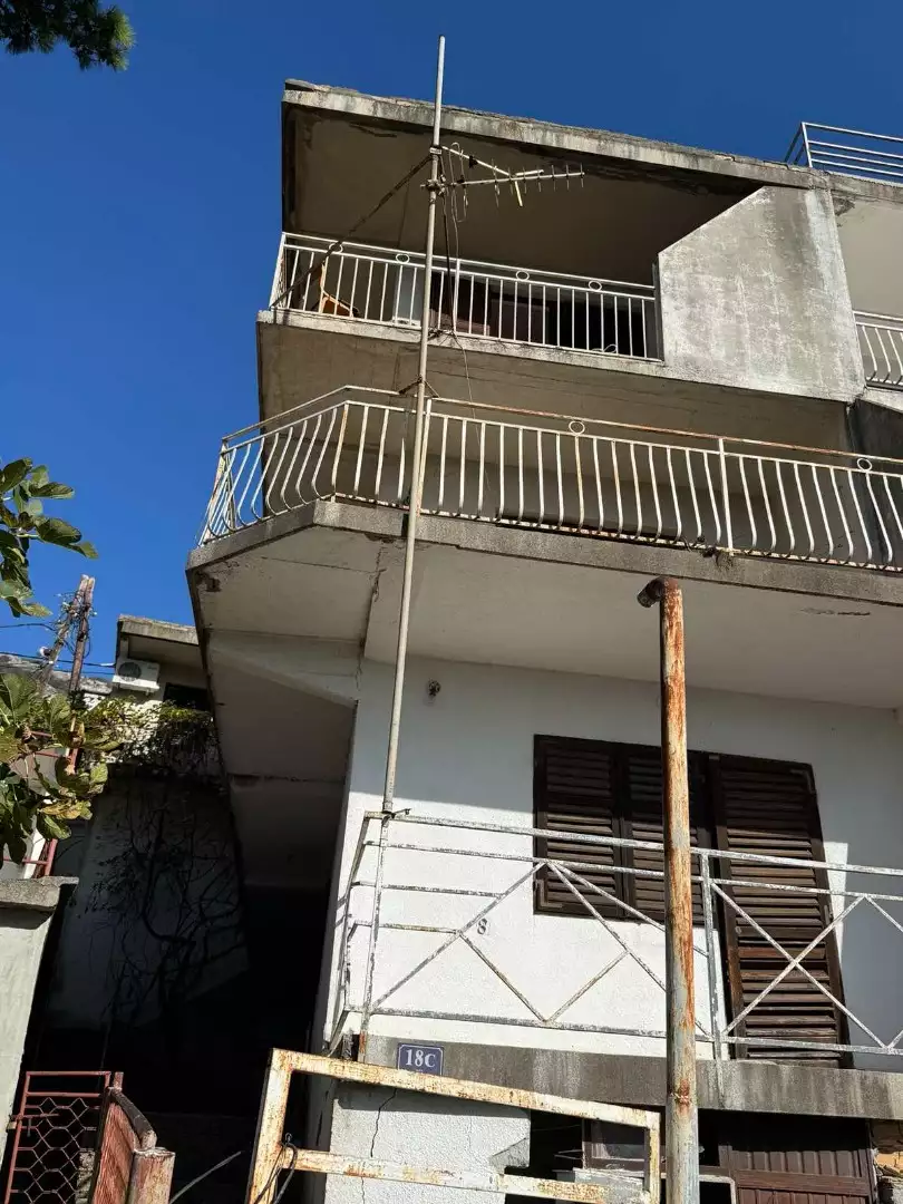 House 183m² in Montenegro, Sutomore. Priced at 130000€ rent photo-3