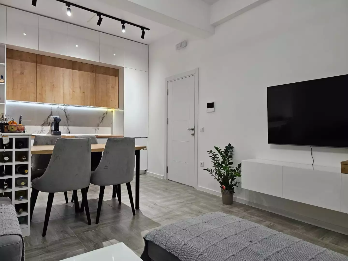 Flat 45m² in Montenegro, Bar. Priced at 155000€ rent photo-2