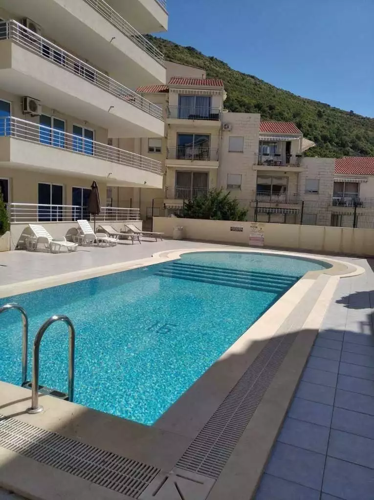 Flat 49m² in Montenegro, Petrovac. Priced at 120000€ rent photo-1