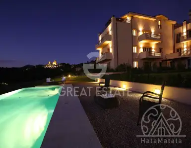 Buy in Italy for 577500€