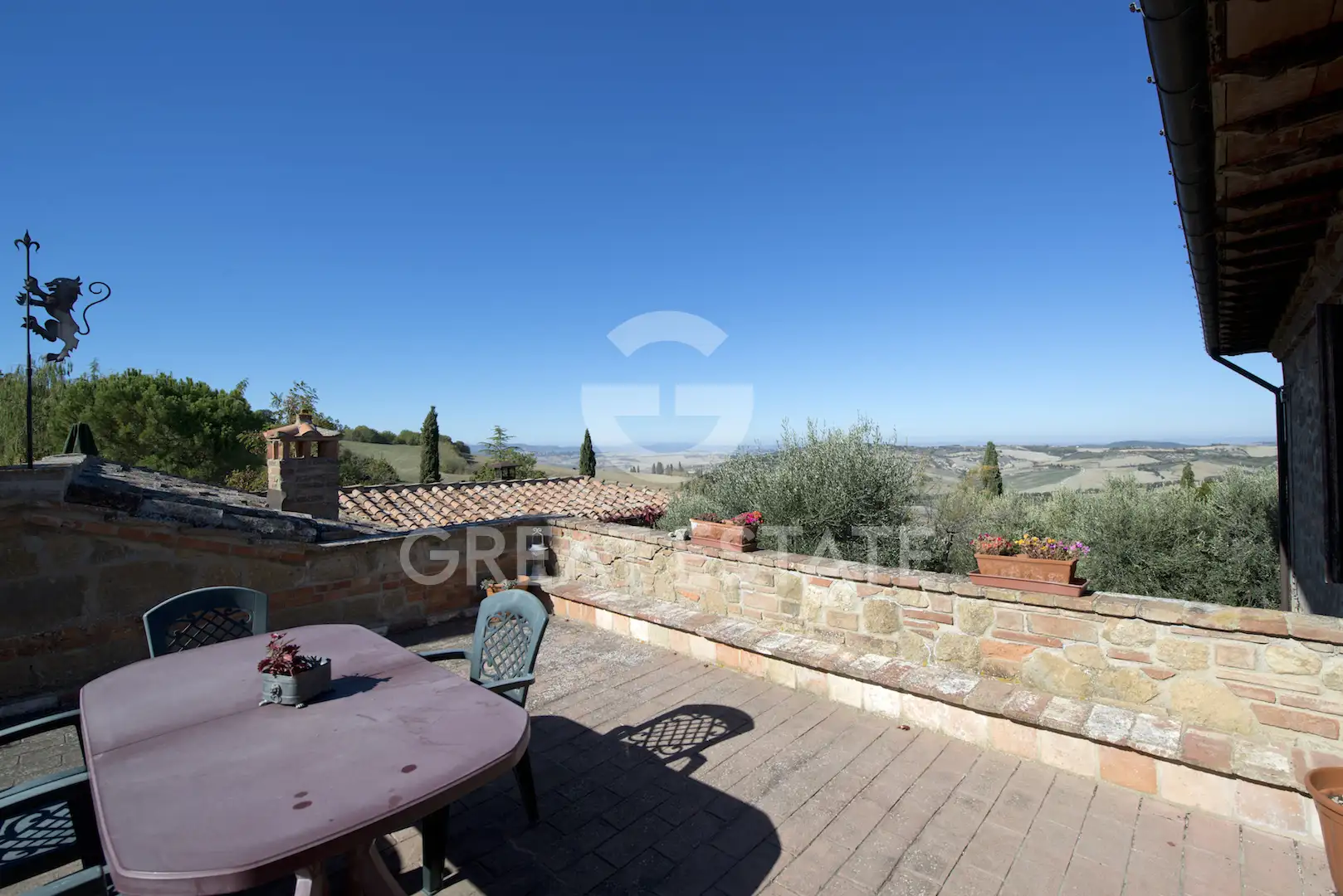 House 868m² in Italy, Siena. Priced at 1800000€ rent photo-13