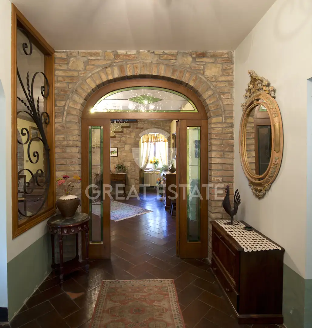 House 868m² in Italy, Siena. Priced at 1800000€ rent photo-15
